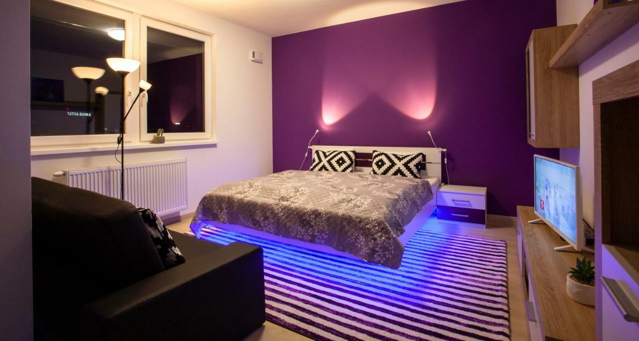Air-Conditioned City View Apartment 24H Check-In ブラチスラヴァ エクステリア 写真